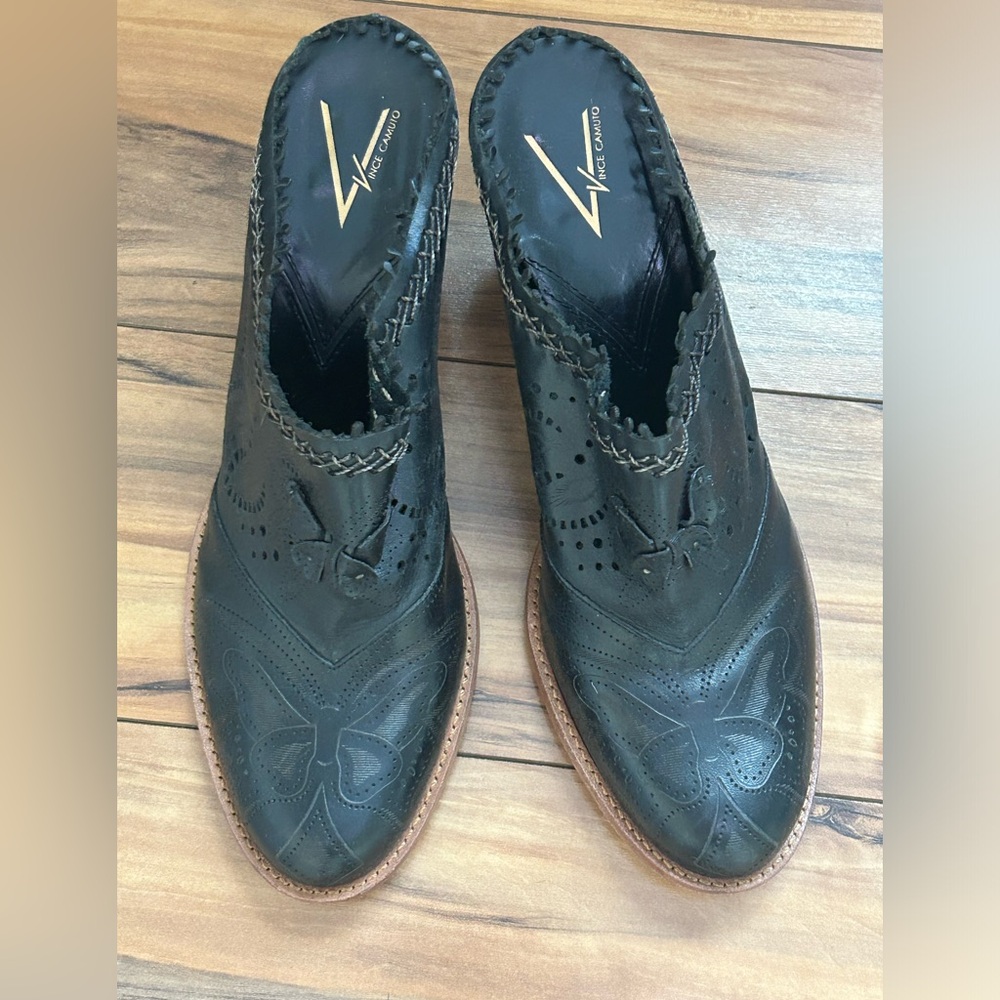 Vince camuto heels mules size 9.5